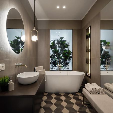 Cozy Apartment In The Quiet Center Of Riga Bagian luar foto